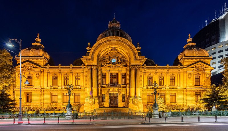 El Palacio CEC en Calea Victoriei. Wikimedia Commons